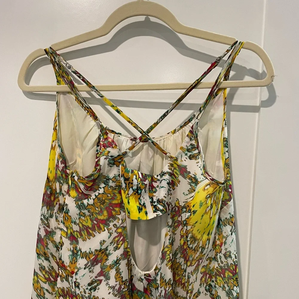Beautiful satin dress with criss cross back detail - Picture 4 of 5